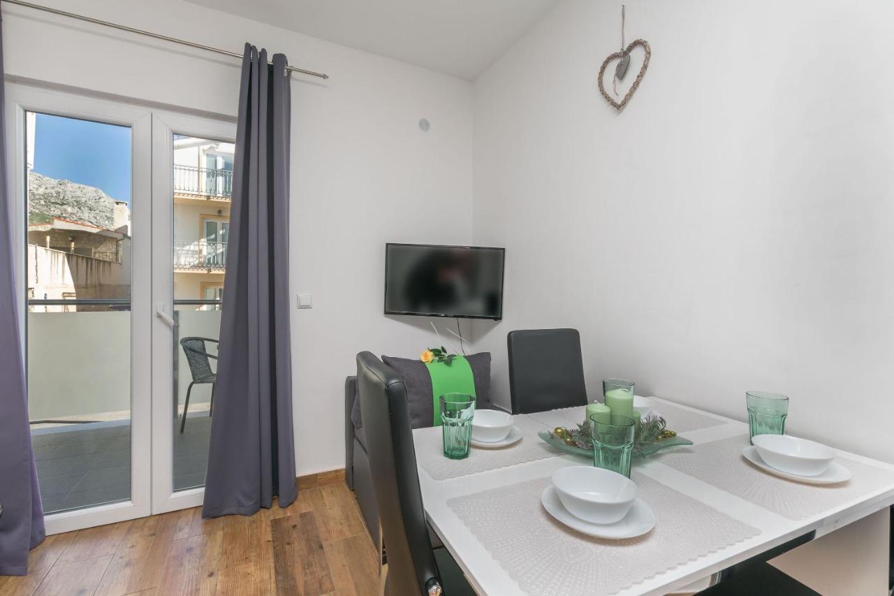 Apartments Lorenzo Lokva Rogoznica Ngoại thất bức ảnh